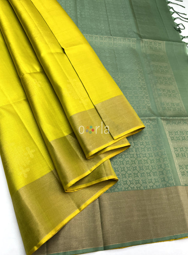 Mughizh - Lemon Green & Mint Green With Bhutta Pure Handloom Soft Silk Saree